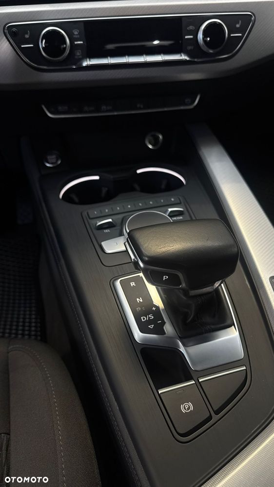 Audi A4 Avant 40 TDI Quattro S tronic - 12