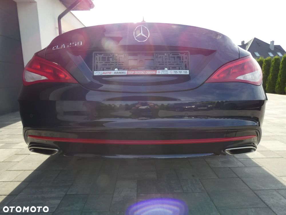 Mercedes-Benz CLA 250 Sport 4-Matic - 11