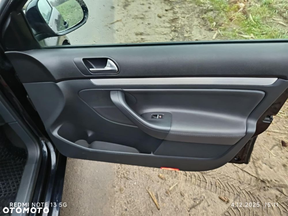 Volkswagen Jetta 2.0 TDI DPF Sportline - 17