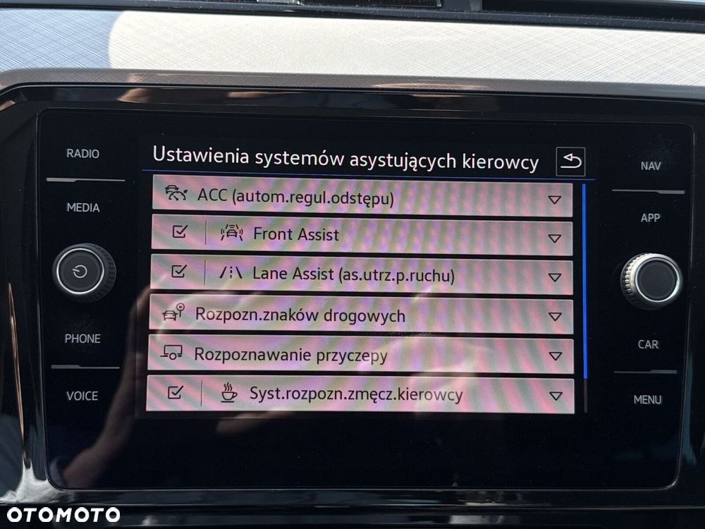 Volkswagen Passat Variant 2.0 TDI EVO Business DSG - 29