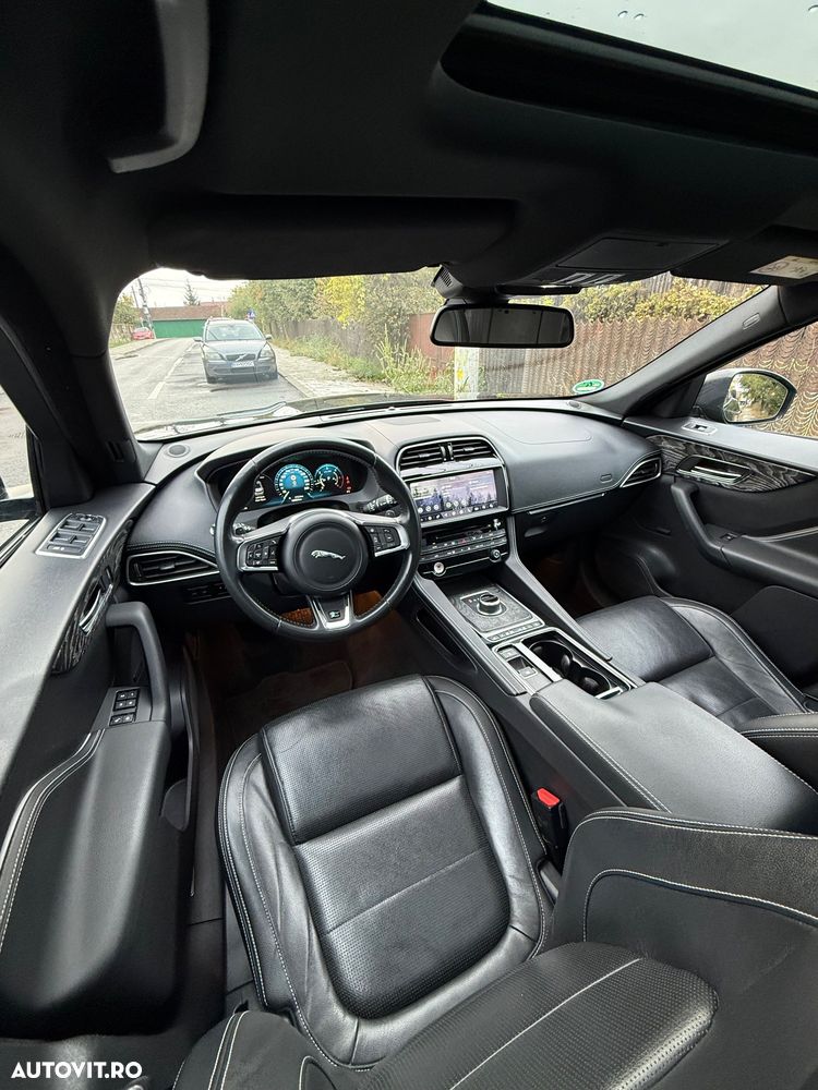 Jaguar F-Pace 20d AWD R-Sport - 19