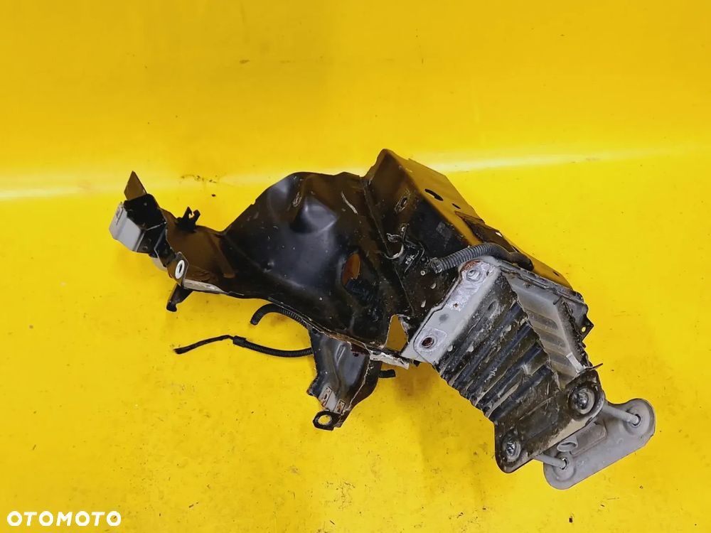 ĆWIARTKA PODŁUŻNICA PRAWY PRZÓD OPEL ZAFIRA B 05-08r NR2 - 1