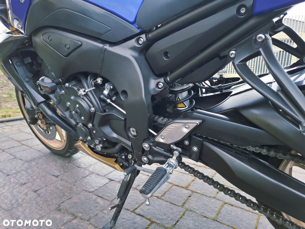 Yamaha FZ8 - 18