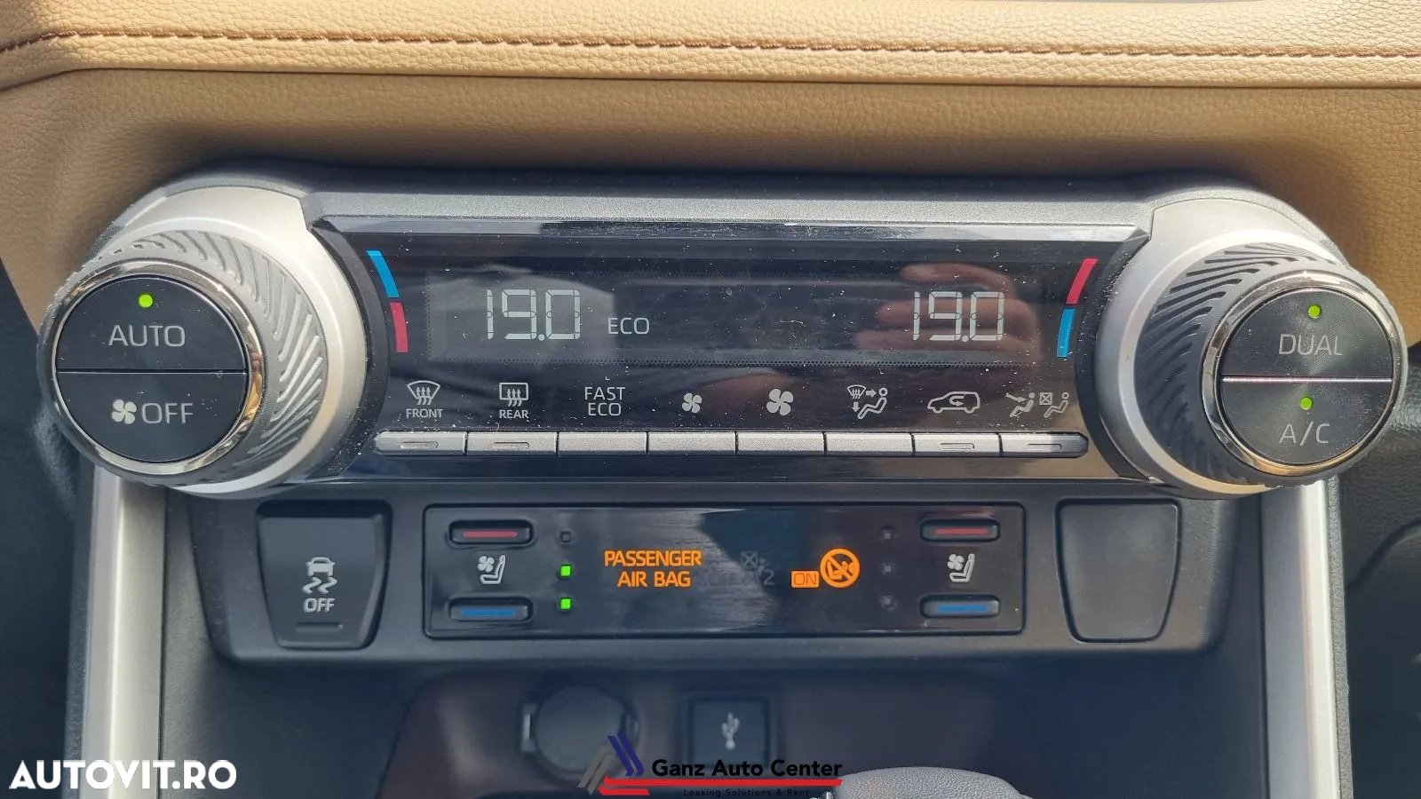 Toyota RAV4 2.5 Hybrid VVT-iE 4x4 Luxury Plus - 13