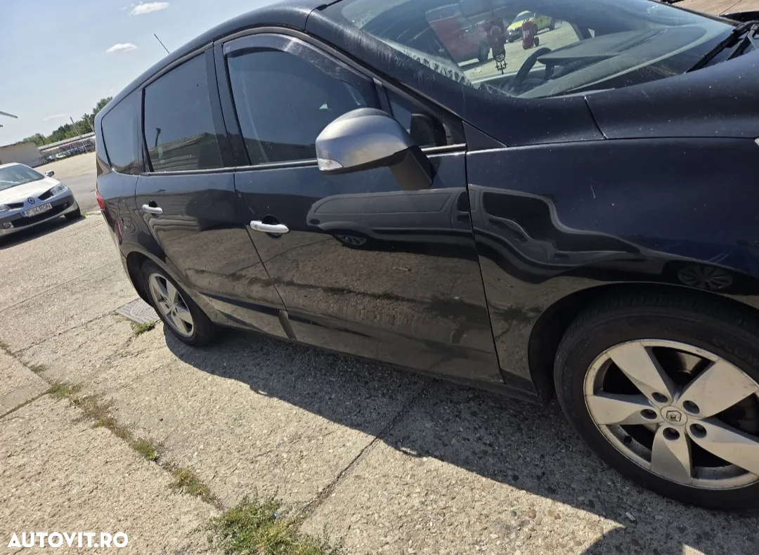 Renault Grand Scenic 1.6 dCi Stop&Start Energy Privilege - 2