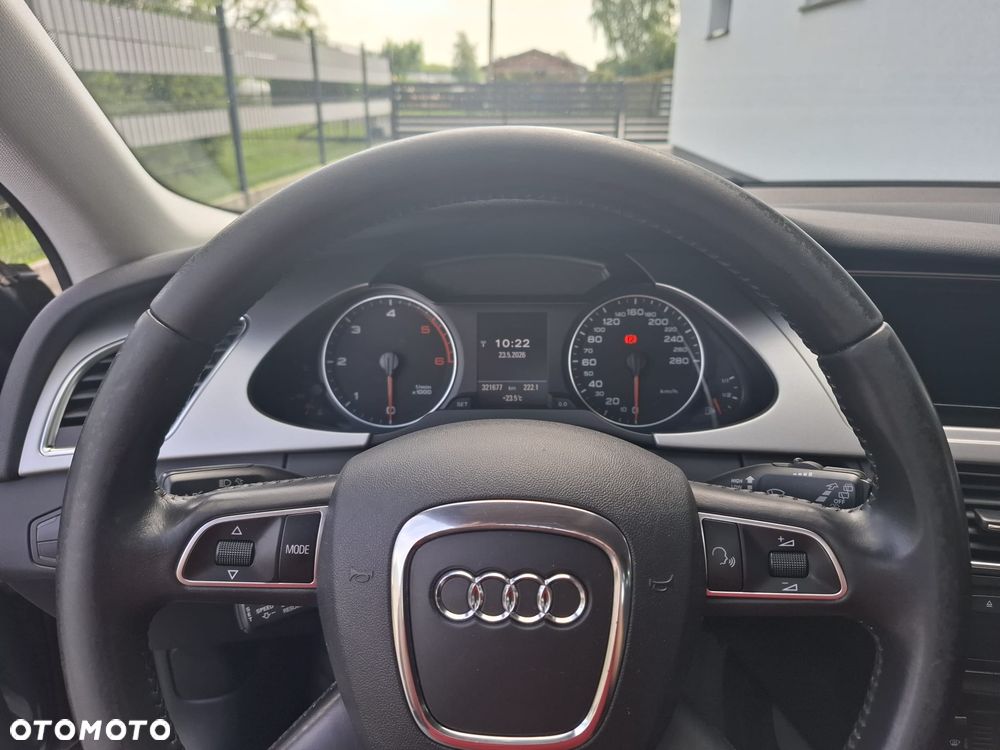 Audi A4 Avant 2.0 TDI - 11