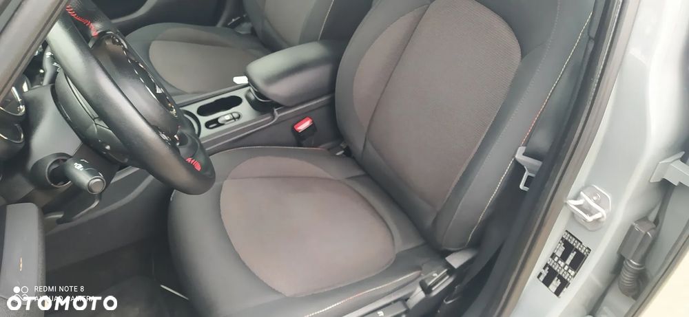 MINI Clubman One D - 23