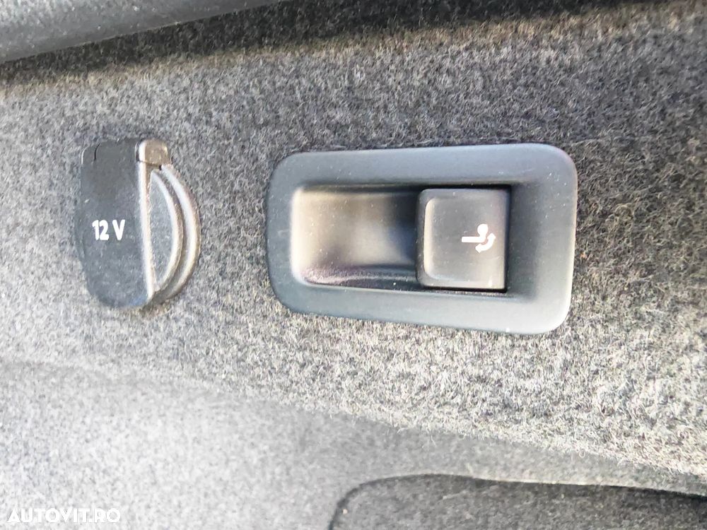 Volkswagen Passat 2.0 TDI DSG Highline - 14