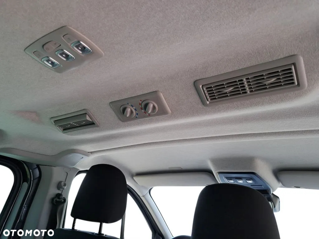 Renault Trafic - 23