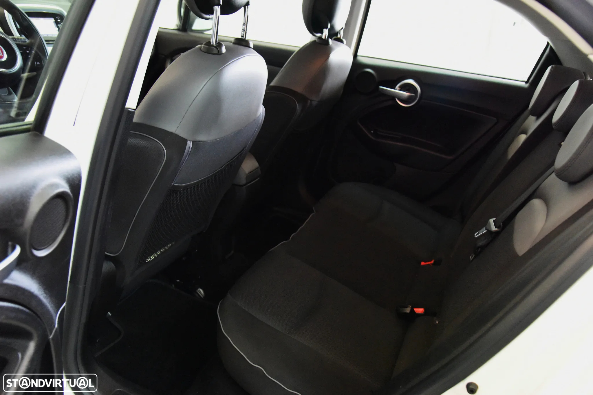 Fiat 500X 1.3 MJ Lounge S&S - 25