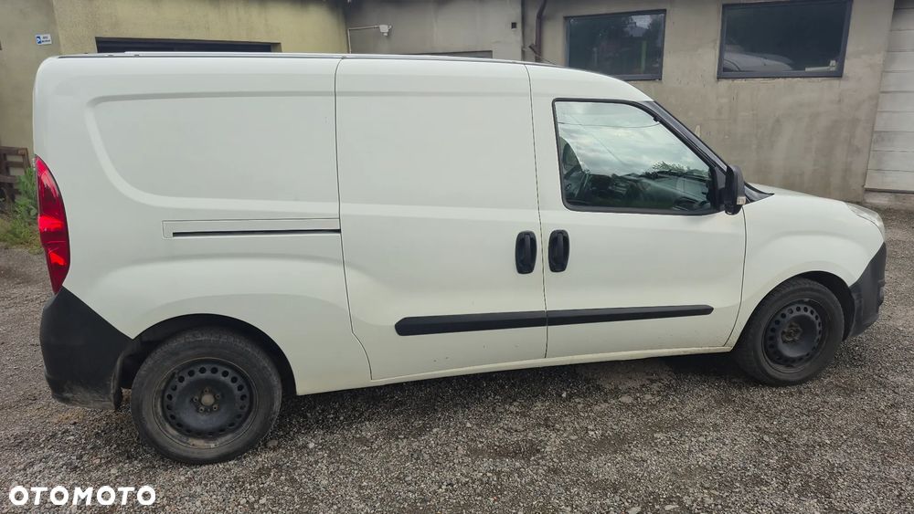 Opel COMBO-D-VAN - 2