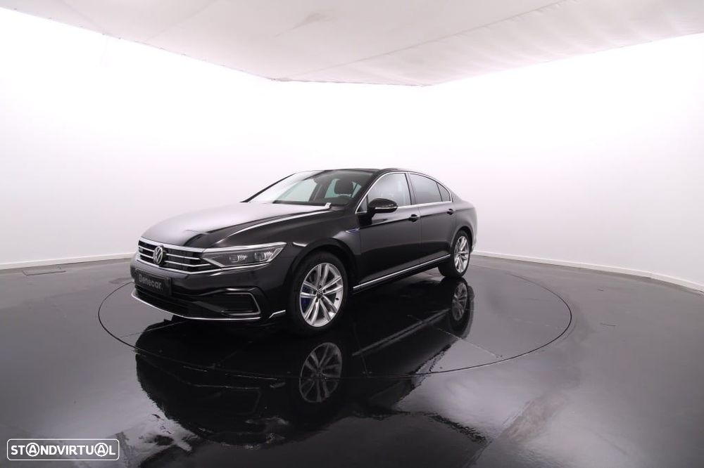 VW Passat 1.4 TSI GTE Plug-in - 1