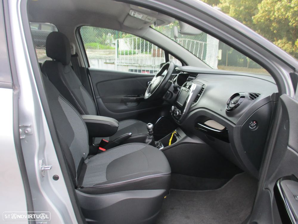 Renault Captur 1.5 dCi Exclusive XMOD - 18