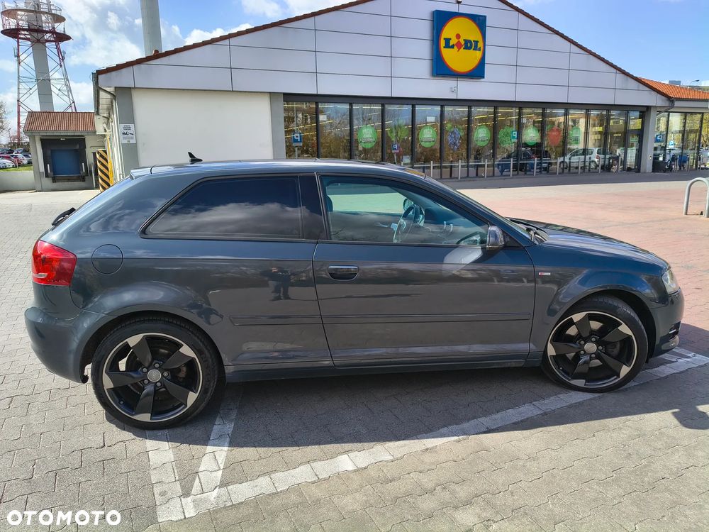 Audi A3 3-drzwiowe 2.0 TDI DPF (DSG) S tronic Ambition - 12
