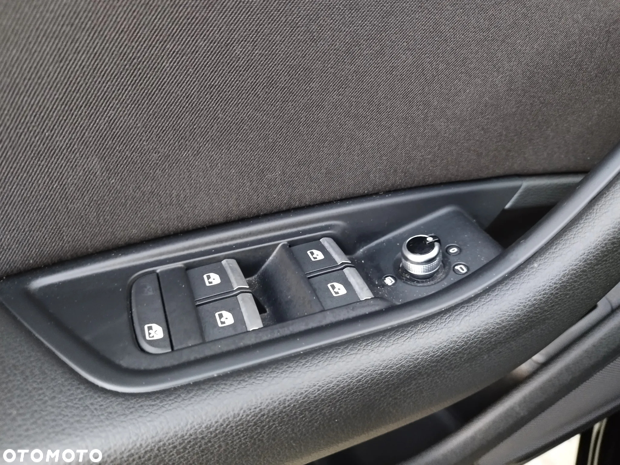 Audi A4 Avant 2.0 TDI design - 17