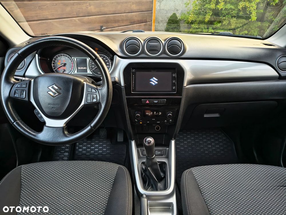 Suzuki Vitara 1.6 Premium 2WD - 11