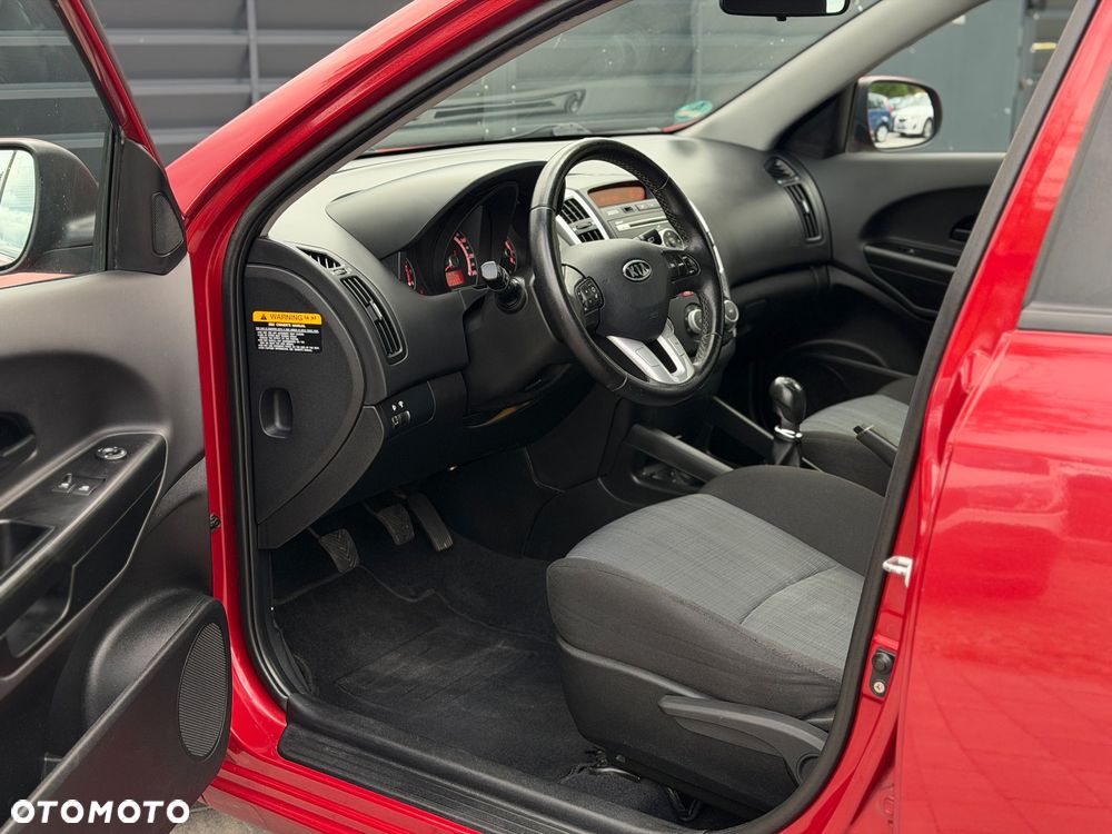 Kia Ceed Cee'd 1.4 Comfort - 9