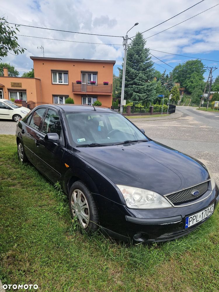 Ford Mondeo 1.8 Ambiente - 4