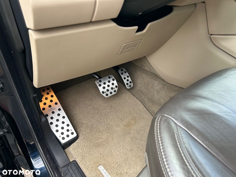 Land Rover Discovery SD V6 HSE - 17