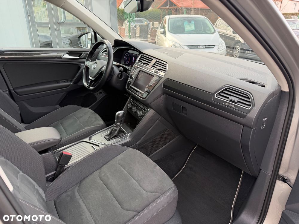Volkswagen Tiguan - 12