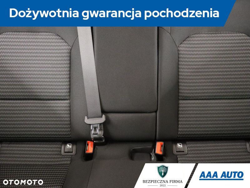Kia Ceed - 12