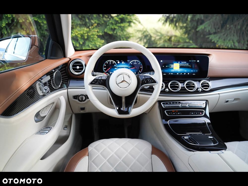 Mercedes-Benz Klasa E 400 d 4-Matic AMG/Avantgarde - 28