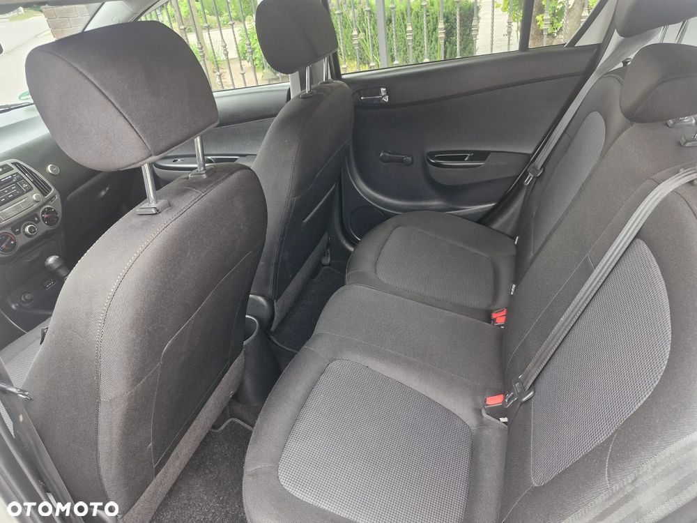 Hyundai i20 1.25 Comfort - 11