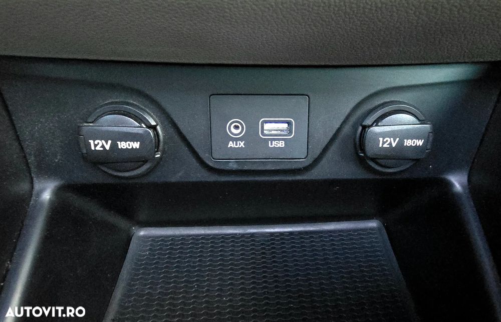 Hyundai Tucson 2.0 CRDI 4WD 6AT Luxury Pack+ - 37