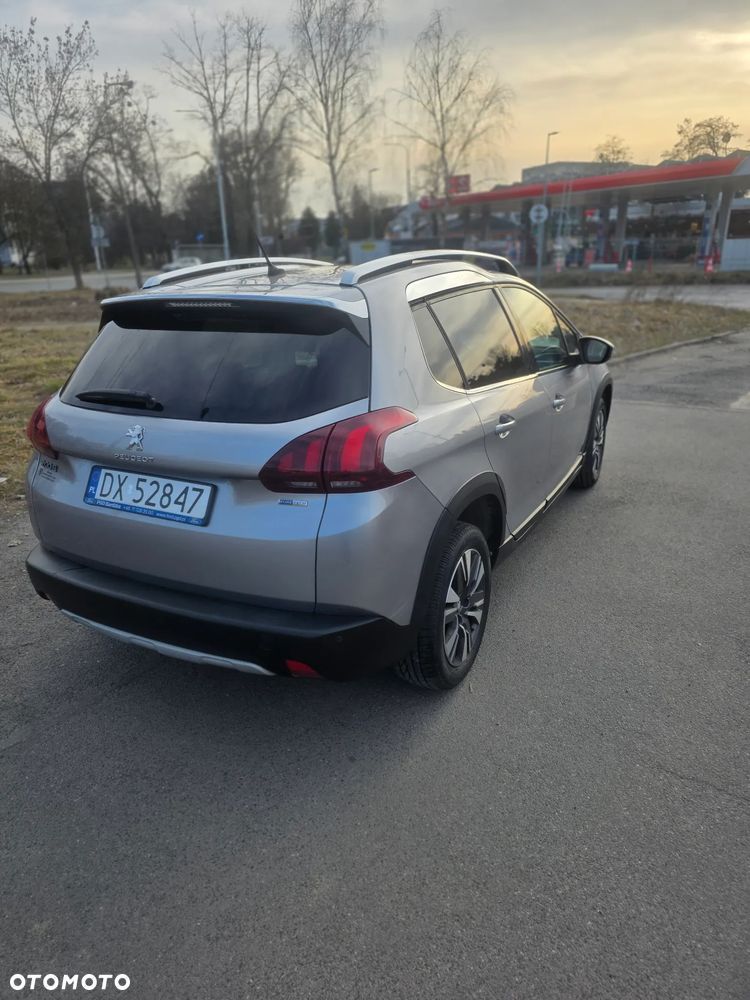 Peugeot 2008 1.2 Pure Tech Style S&S EAT6 - 5