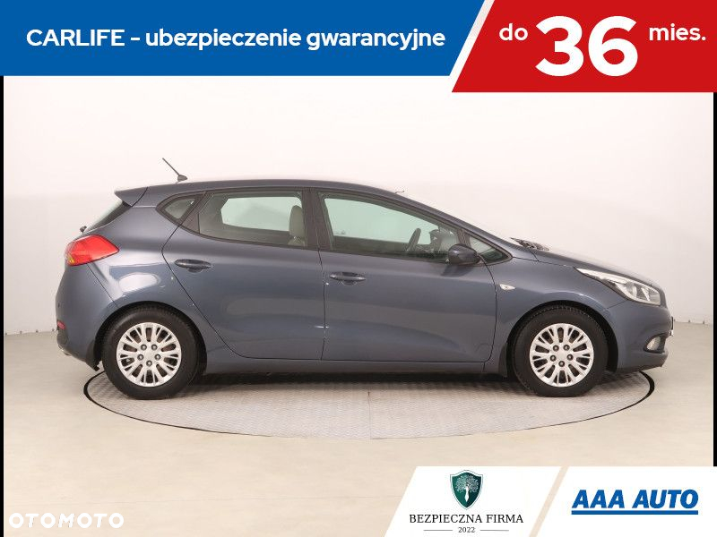Kia Ceed - 7