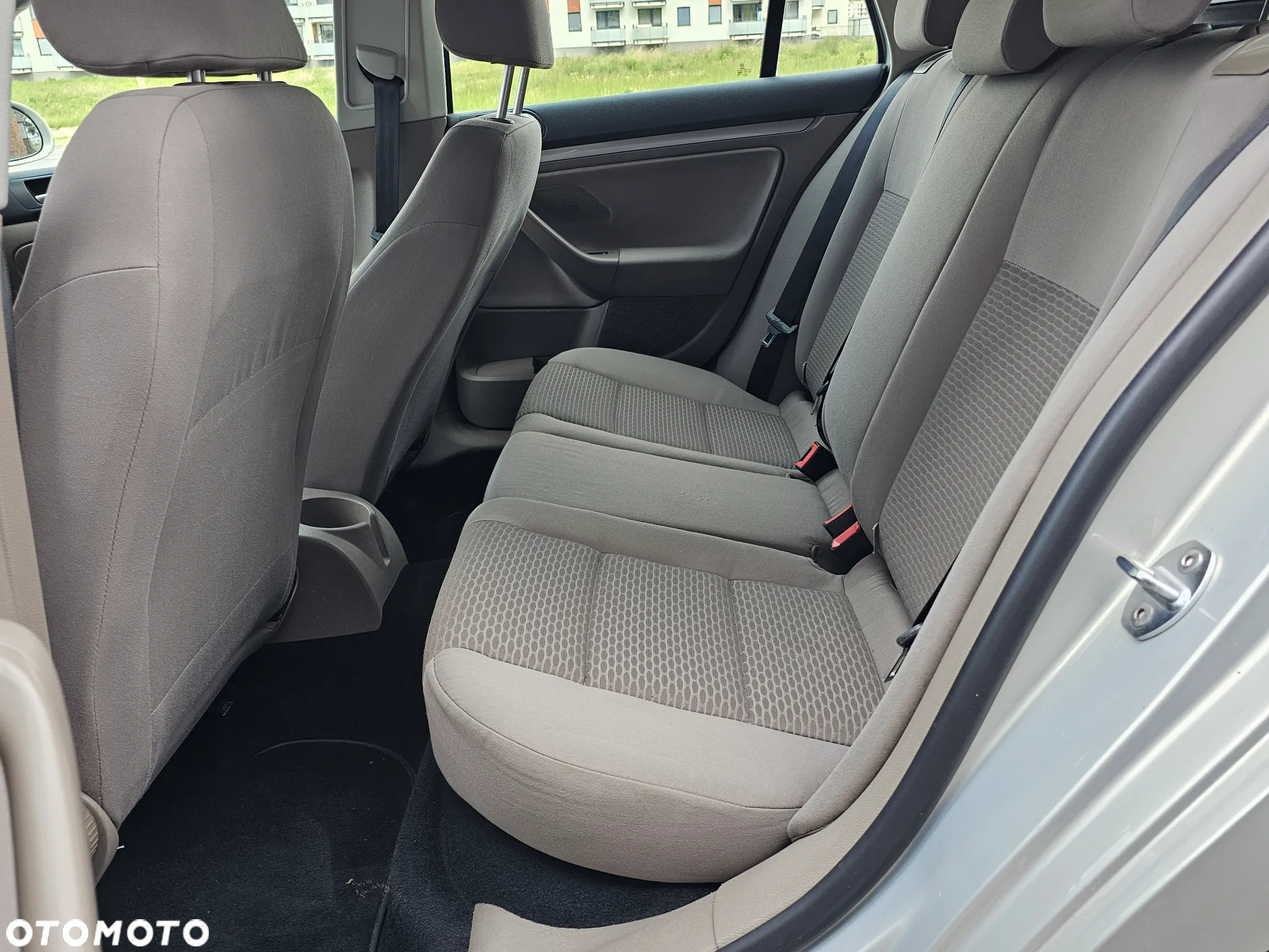 Volkswagen Golf VI 1.6 TDI Comfortline - 21