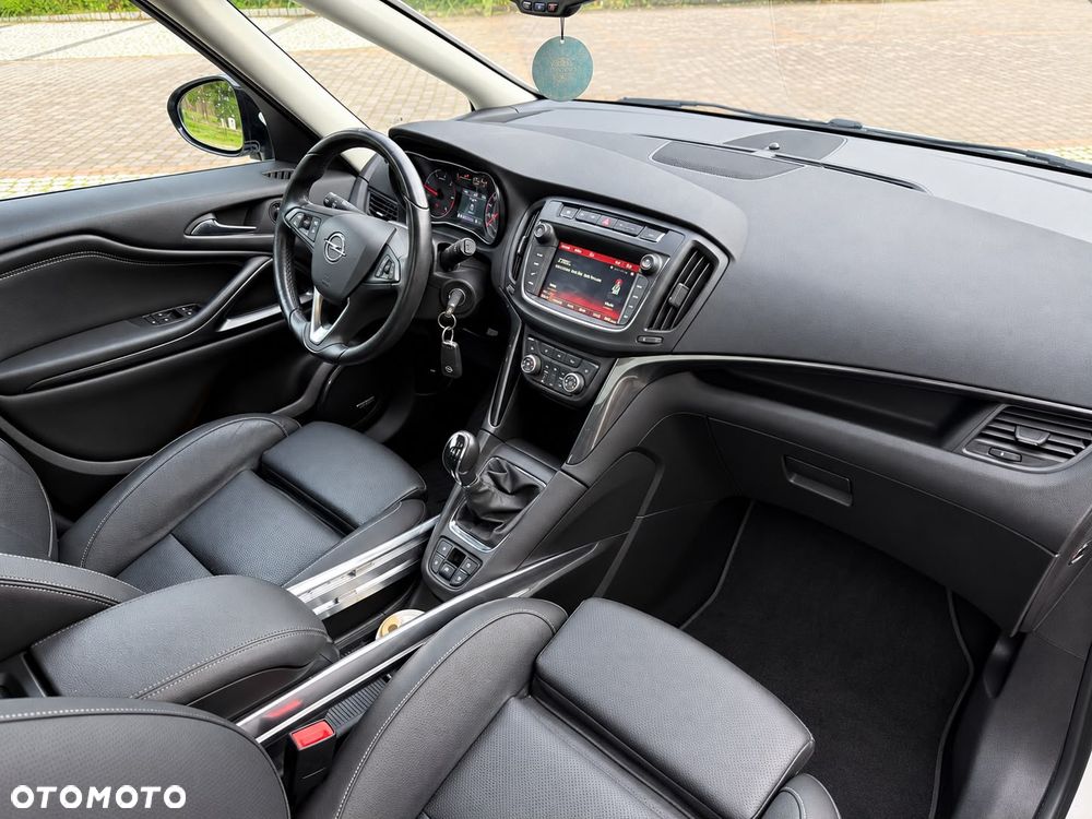 Opel Zafira - 8