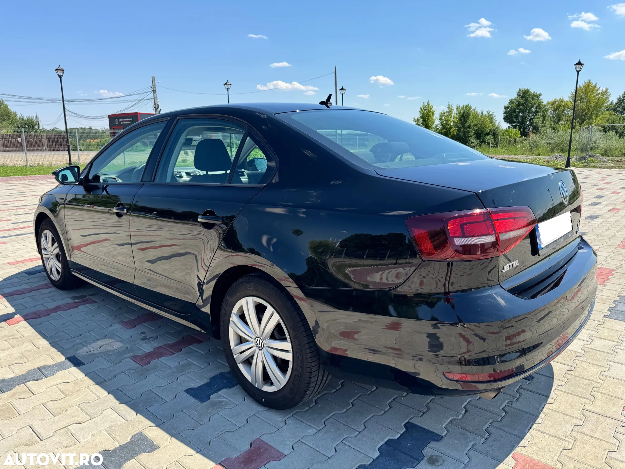 Volkswagen Jetta 1.2 TSI Trendline - 5