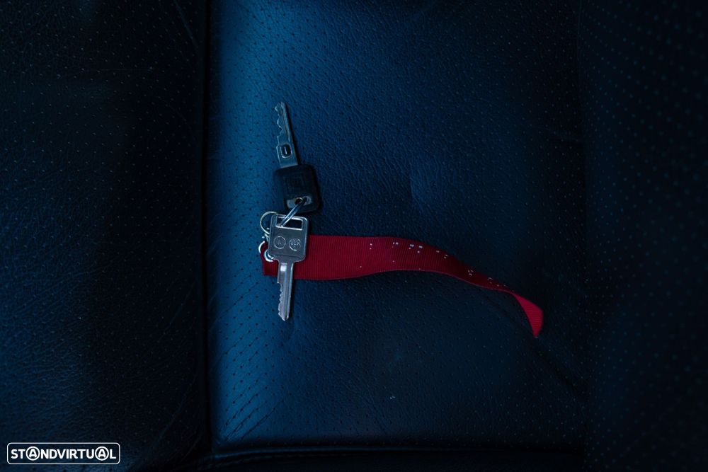 Chevrolet Corvette - 26