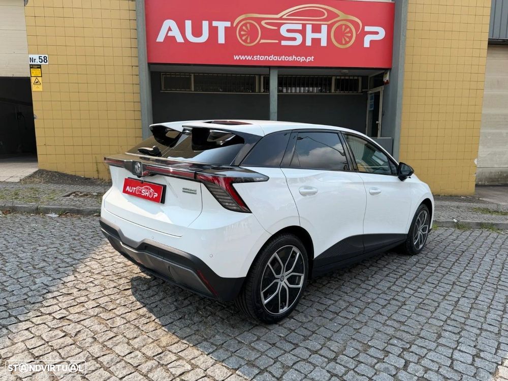 MG MG4 64 kWh Luxury - 26