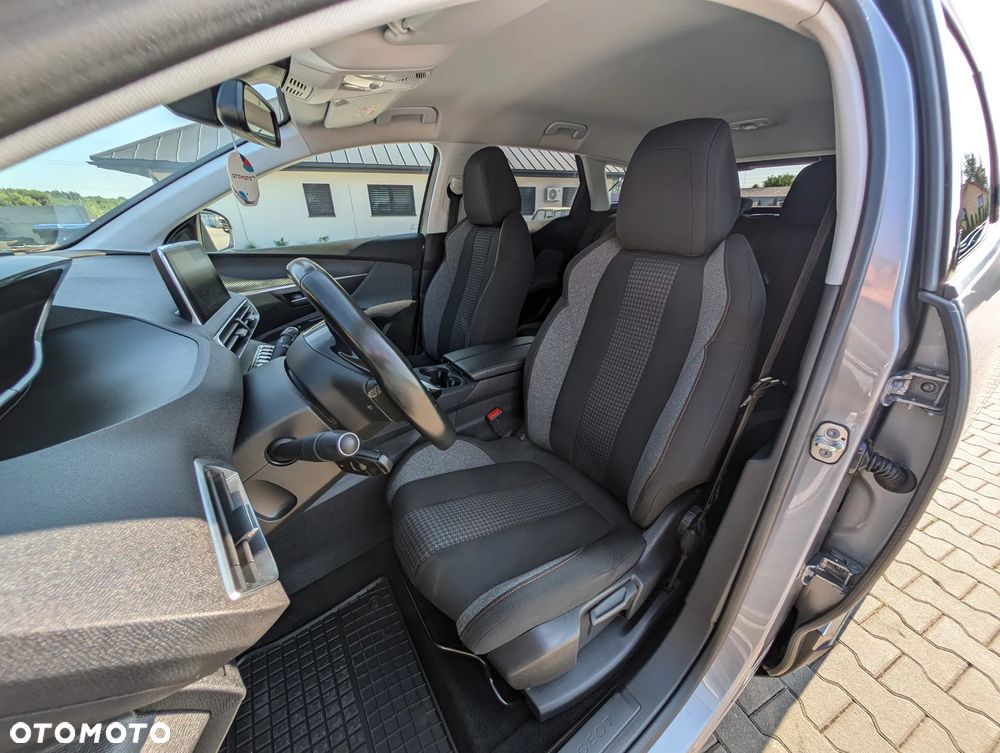Peugeot 3008 PureTech 130 Stop & Start GPF Allure - 34