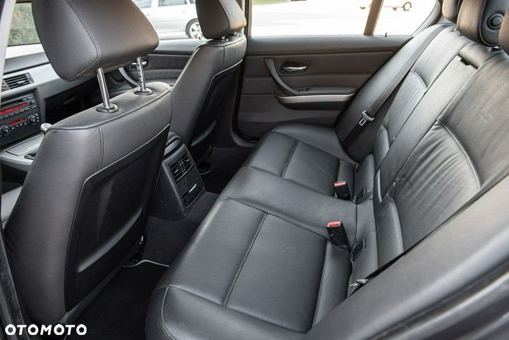 BMW Seria 3 320d - 7
