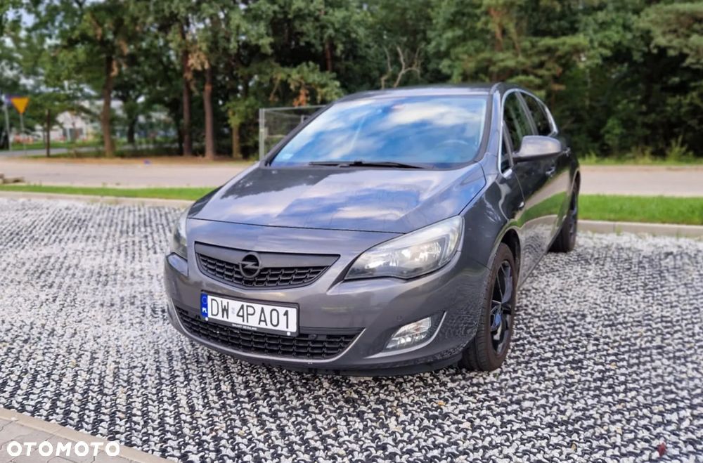 Opel Astra 2.0 CDTI Sport - 1