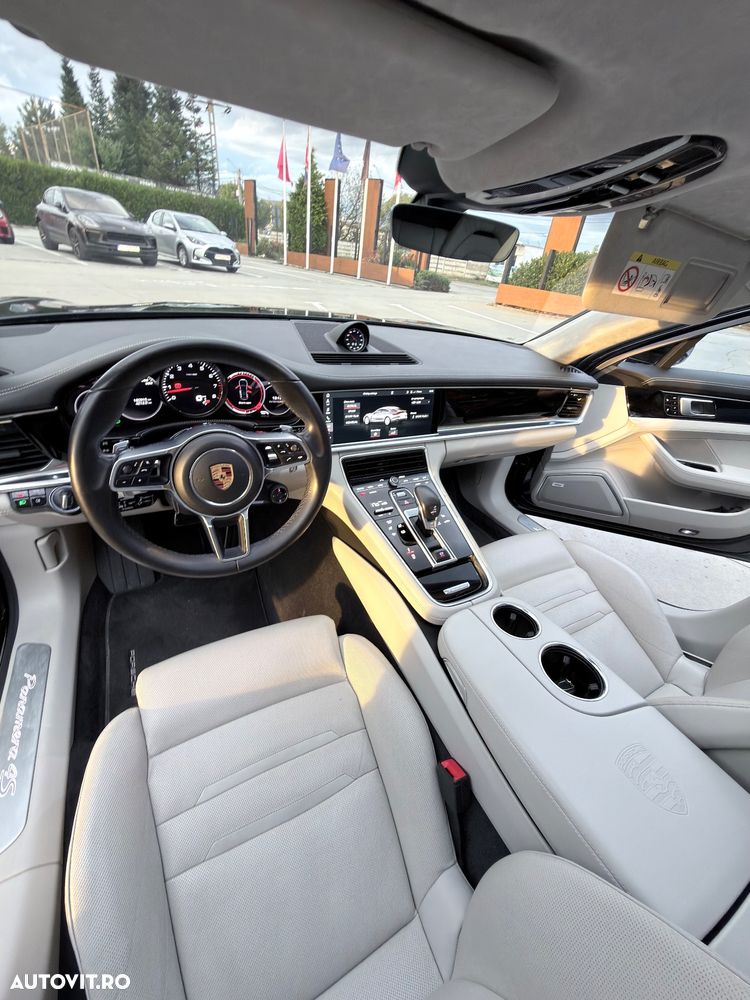 Porsche Panamera 4S Executive - 6