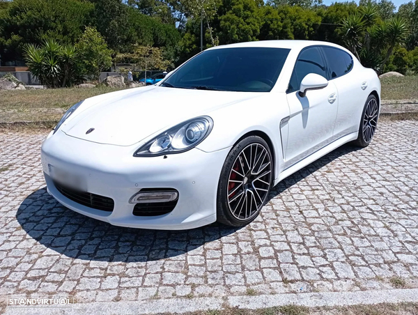 Porsche Panamera Standard