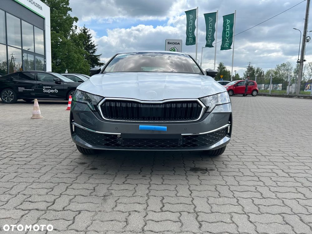 Skoda Octavia 2.0 TDI Selection DSG - 8