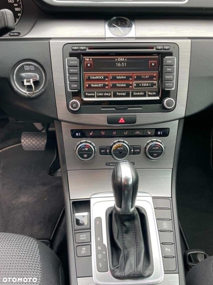 Volkswagen Passat - 6