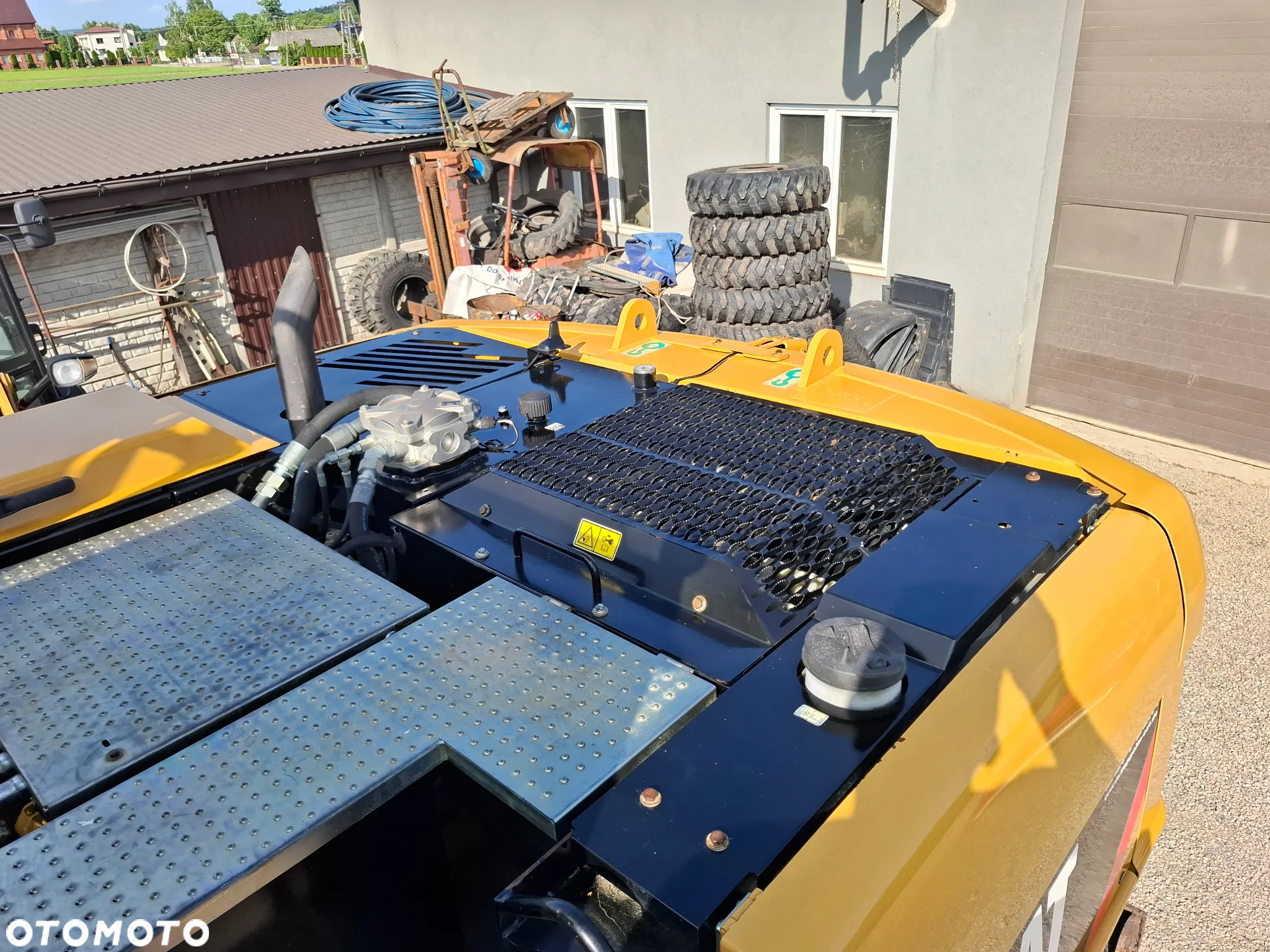 Caterpillar CAT M 318 D - 15
