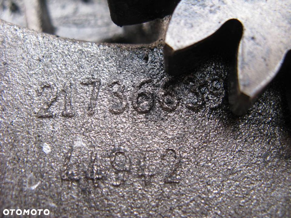 # RENAULT GAMA T RANGE 460 KM 11 L POMPA OLEJU 21736639 - 2