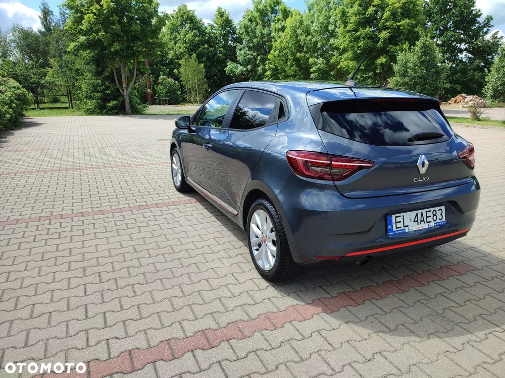 Renault Clio - 17