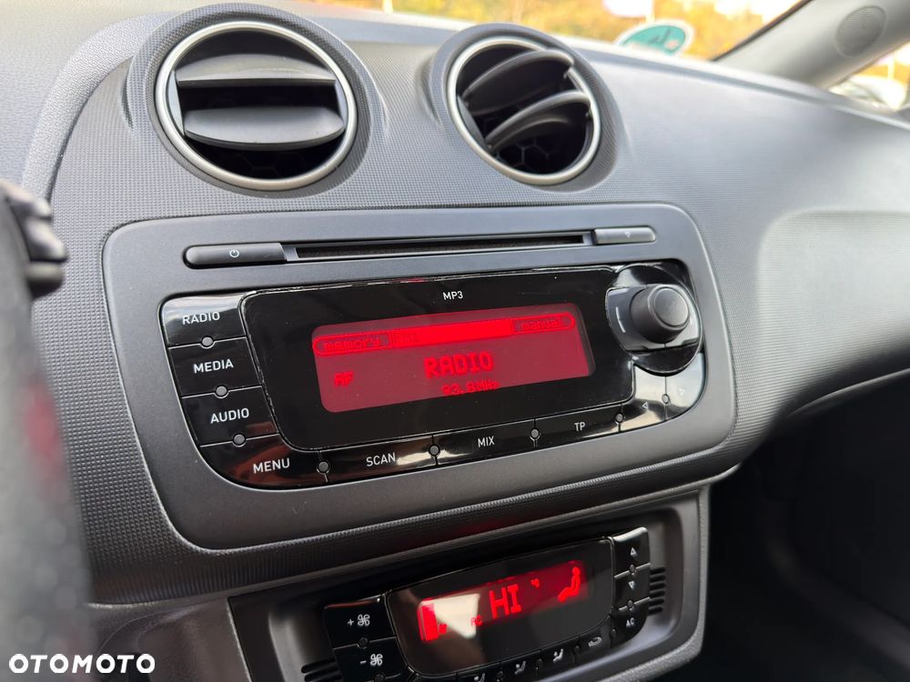 Seat Ibiza 1.6 16V Stylance - 17