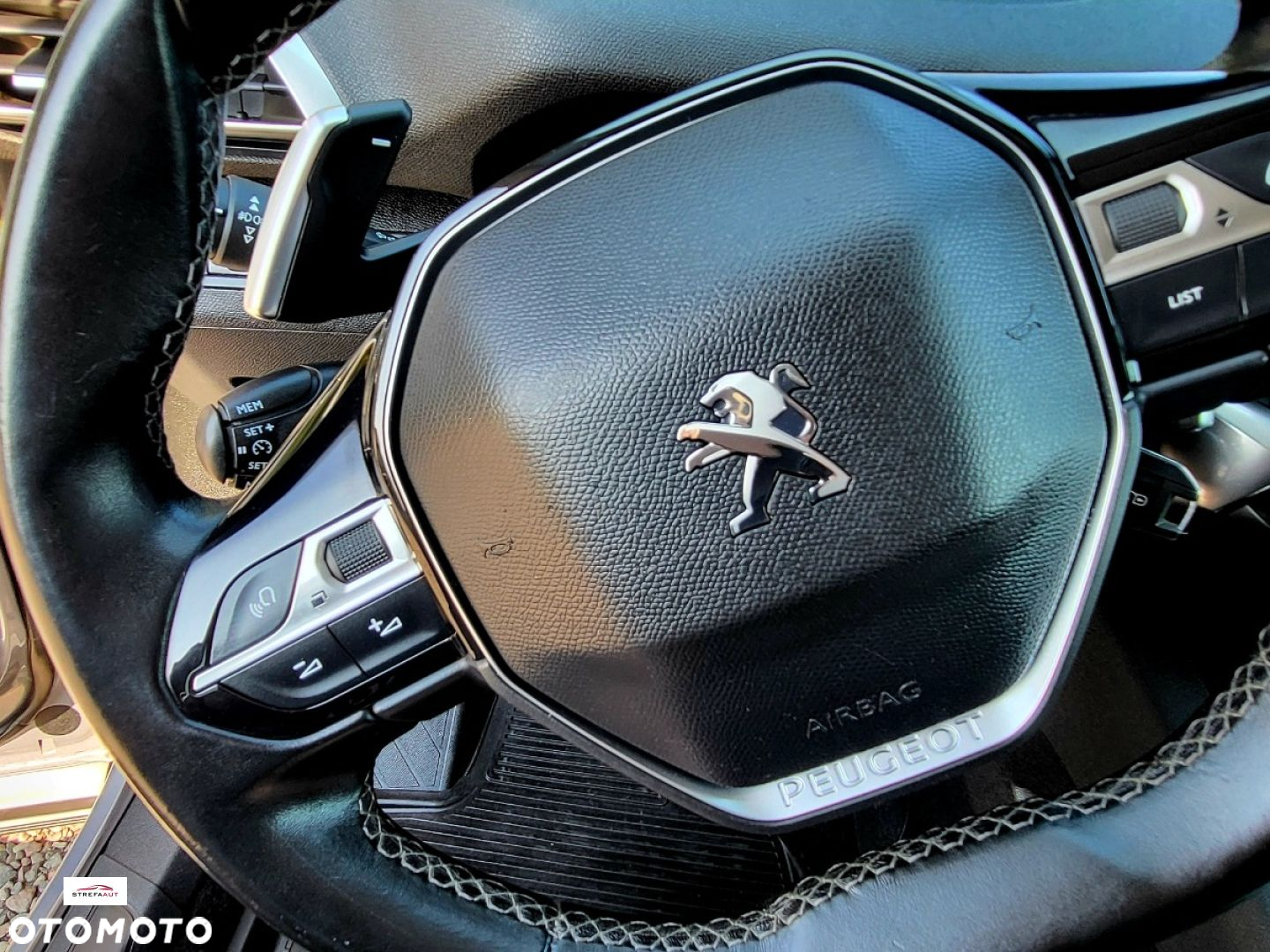 Peugeot 3008 - 11