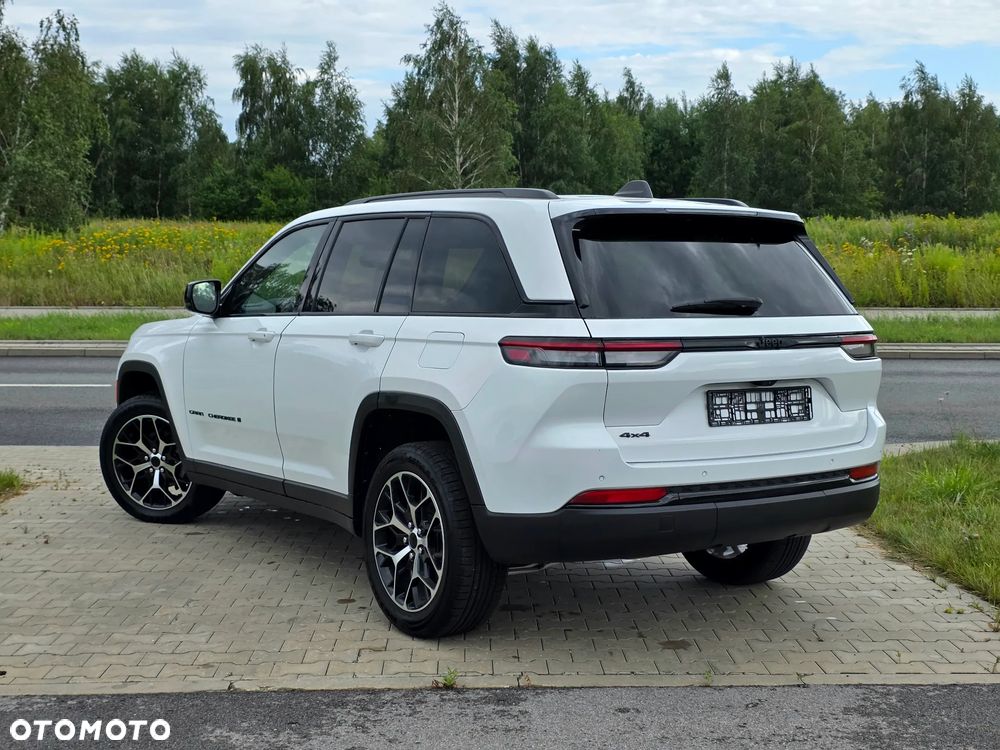 Jeep Grand Cherokee - 13