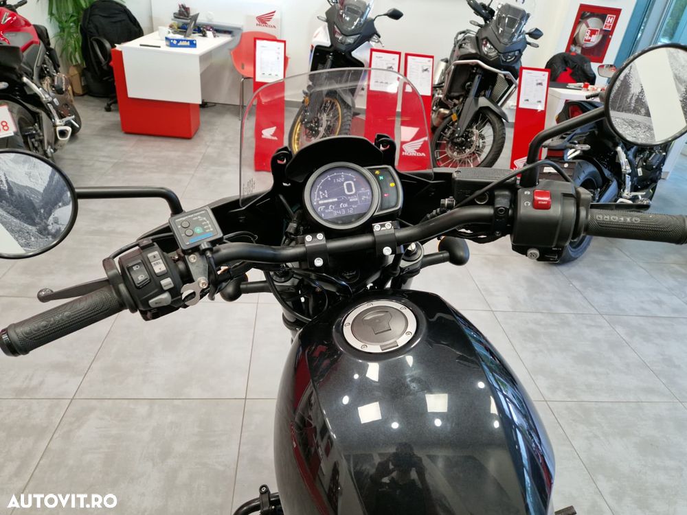 Honda Rebel 1100 - 5