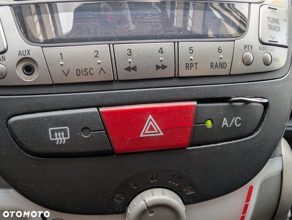 Toyota Aygo 1.0 VVT-i Luna A/C - 12
